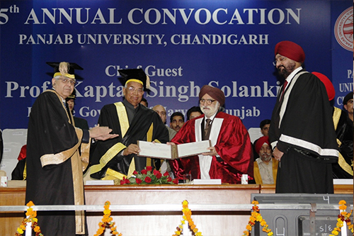 Dr Singh With Usciences Administration